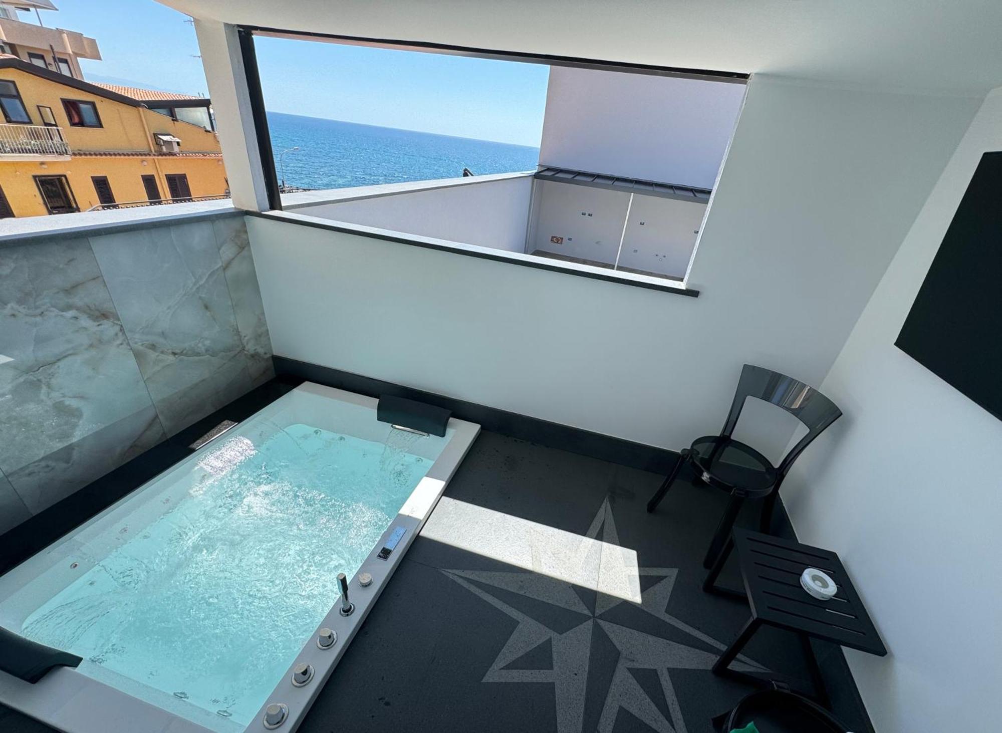 Naxos Marina Bay Bed & Breakfast Giardini Naxos Exterior foto